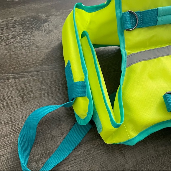 Coleman Dog Life Vest - Picture 6 of 13